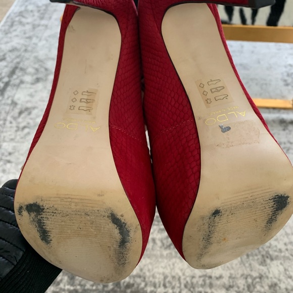 Aldo Calida Red Suede Stilleto - Picture 7 of 7